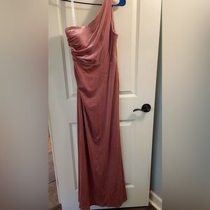 Azazie Argan velvet dress. Color: dusty rose. Size 8.